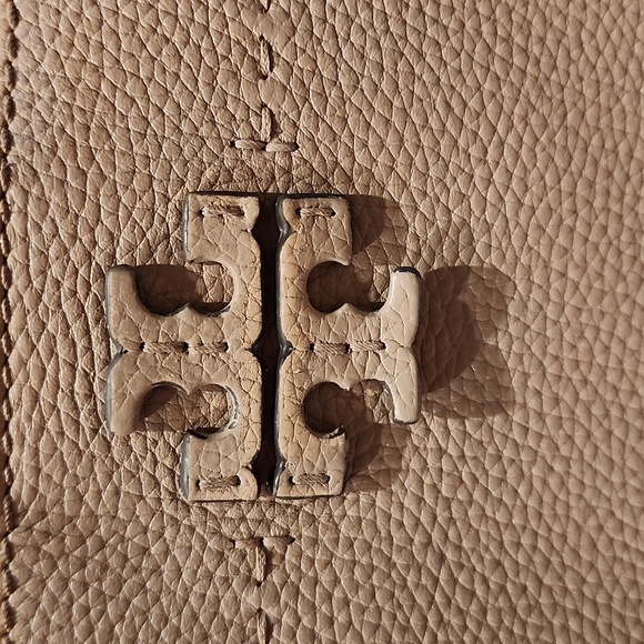 EUC Tory Burch McGraw Large Leather Carryall Tote - Picture 3 of 17